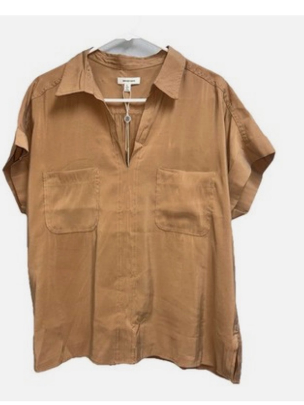 Max Studio Tan Short Sleeve V-Neck Blouse with Pockets